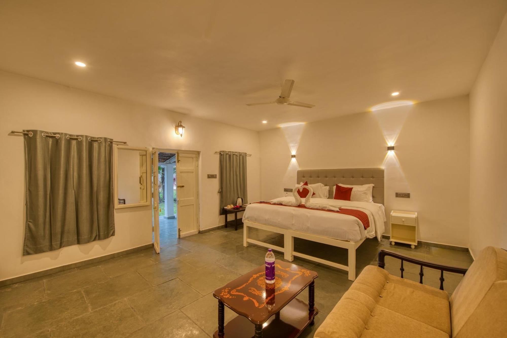 Le Epic Resort Virāmpattinam Exteriér fotografie