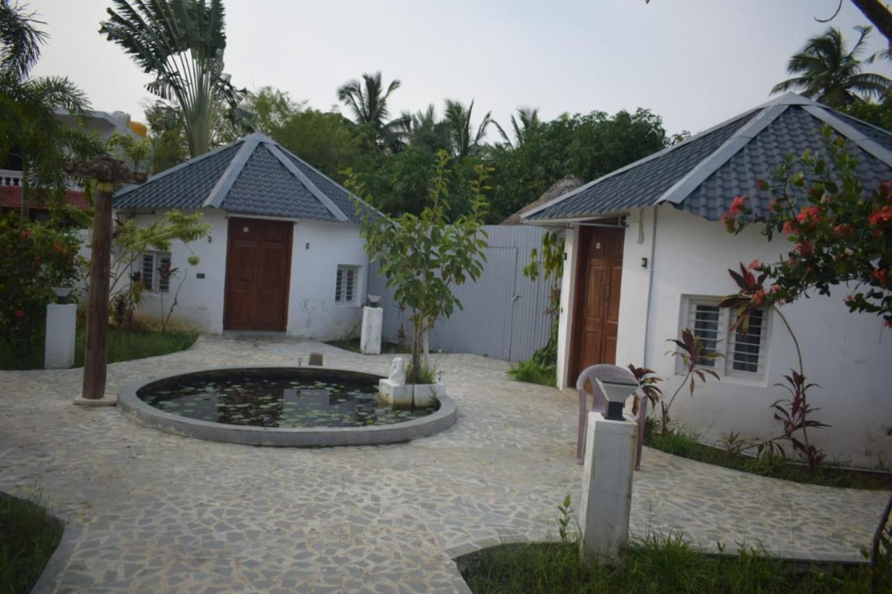 Le Epic Resort Virāmpattinam Exteriér fotografie