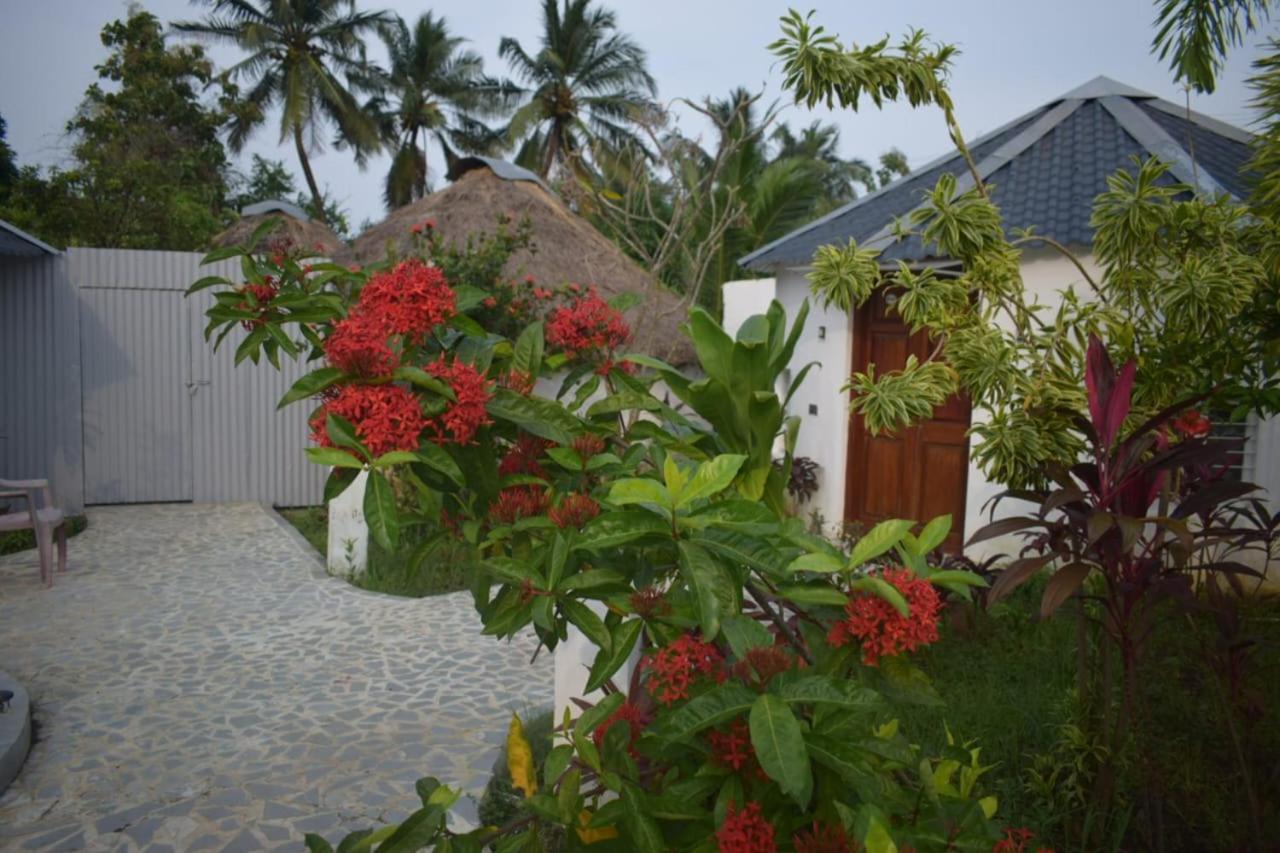 Le Epic Resort Virāmpattinam Exteriér fotografie